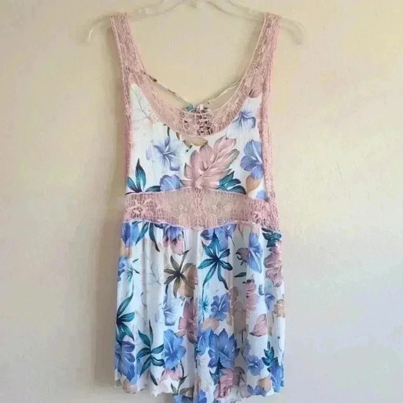 Solemio floral lace sleeveless romper size medium - Picture 11 of 12